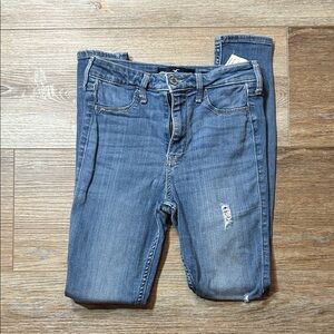 Hollister Women's Medium Blue Skinny Distressed Jeans
